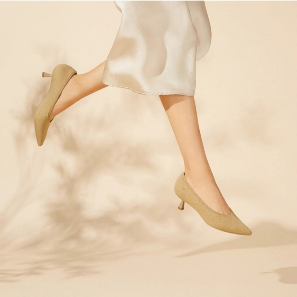 The Vivaia Stella Pointed Toe Nude‎ Beige Everyday Comfort Kitten Heels Pumps 41